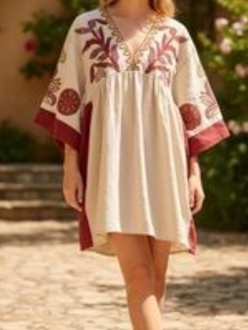Veveret Embroidered V-Neck Cream and Burgundy Mini Boho Babydoll Dress Small.